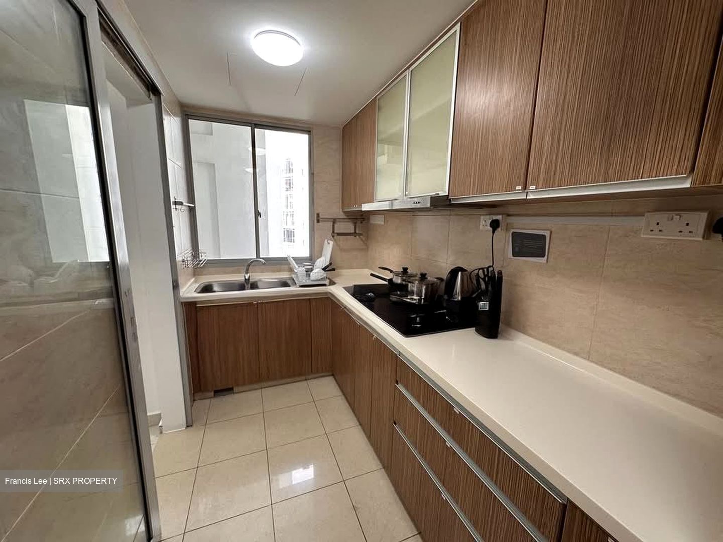 The Lakeshore (D22), Condominium #568728341